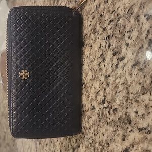 Tory Burch Zipper Wallet